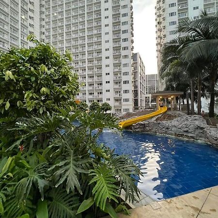 Yam Staycation Shore Residences Манила Екстериор снимка