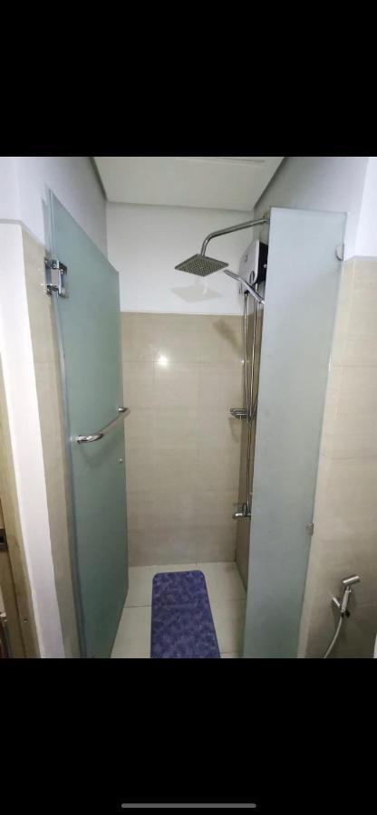 Yam Staycation Shore Residences Манила Екстериор снимка
