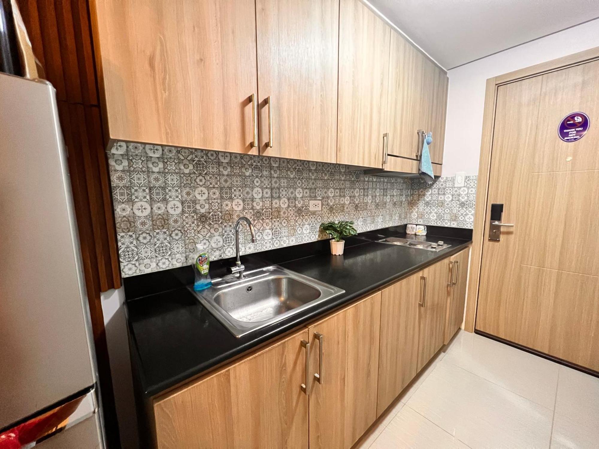 Yam Staycation Shore Residences Манила Екстериор снимка
